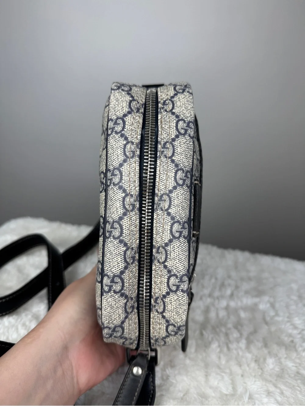 Gucci Small Gray/Black GG Supreme Messenger Crossbody Bag